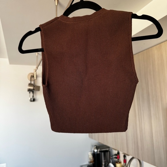 Aritzia Babaton Sculpt Knit Muscle Cropped Tank - Brown - Small - Picture 9 of 15
